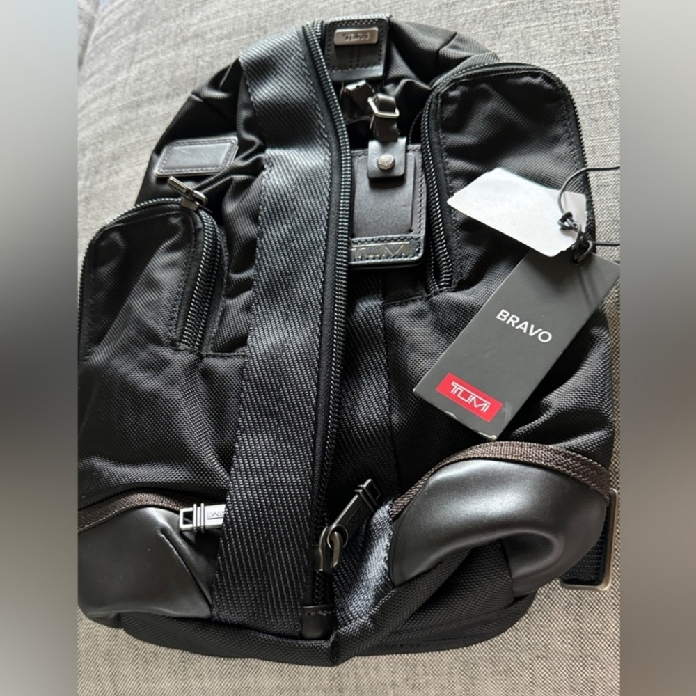 Tumi Alpha Bravo Saratoga Sling 0222393HK2